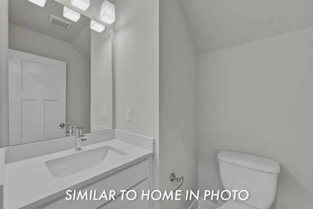 111 NE Doe Pointe Lane, Ankeny, IA 50021