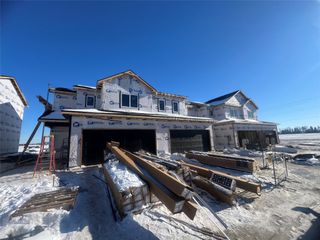 111 NE Doe Pointe Lane, Ankeny, IA 50021