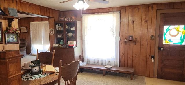 6 Simms Street, Louisburg, KS 66053