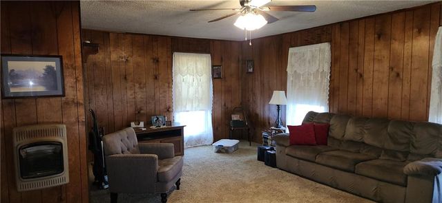6 Simms Street, Louisburg, KS 66053