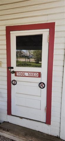 6 Simms Street, Louisburg, KS 66053