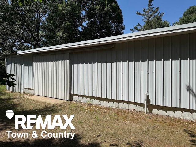 12267 N Saginaw Road, Clio, MI 48420