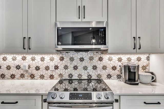 2245 Thomason LN, Goodview, VA 24095