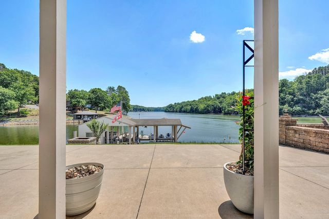 2245 Thomason LN, Goodview, VA 24095