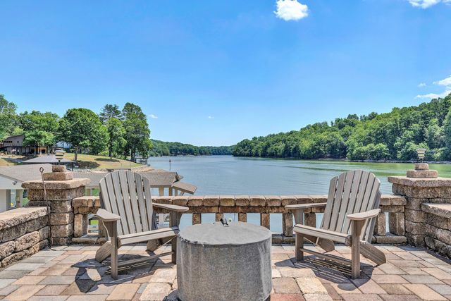 2245 Thomason LN, Goodview, VA 24095