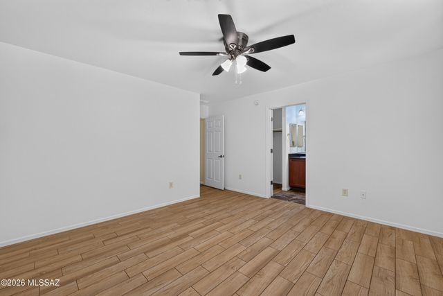 6512 W Swan Falls Way, Tucson, AZ 85757