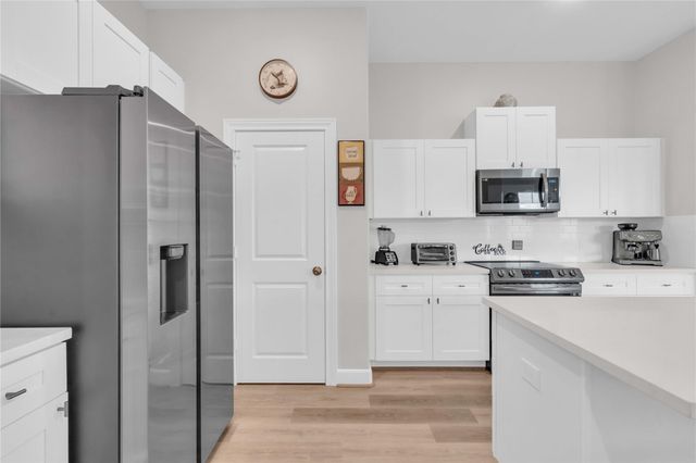 504 Nursery 2210, The Woodlands, TX 77380