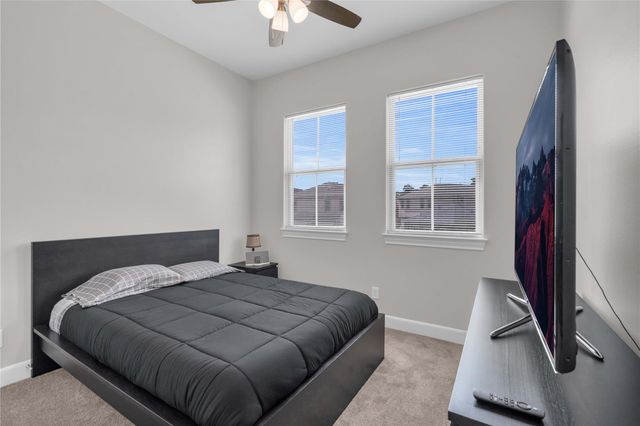 504 Nursery 2210, The Woodlands, TX 77380