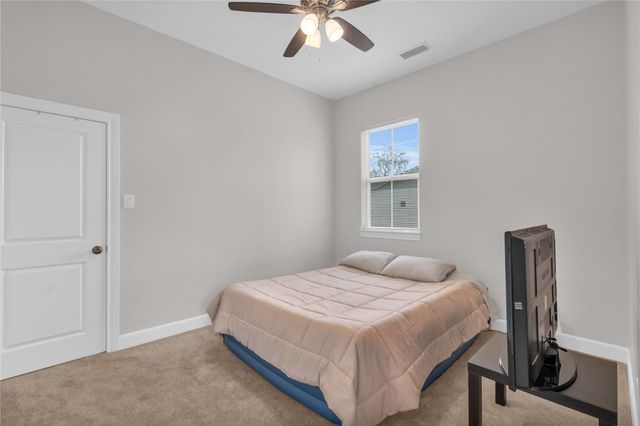 504 Nursery 2210, The Woodlands, TX 77380