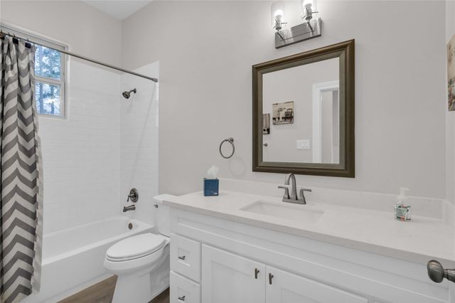 504 Nursery 2210, The Woodlands, TX 77380