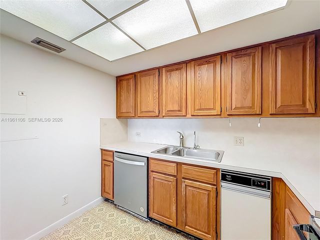 1710 S Ocean Ln 404, Fort Lauderdale, FL 33316