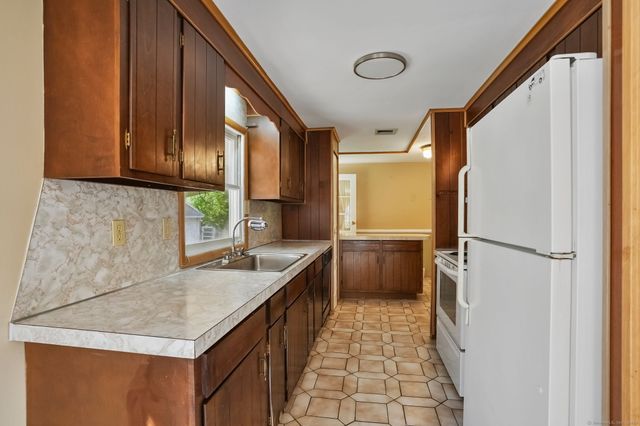 34 Merrimac Drive, Trumbull, CT 06611