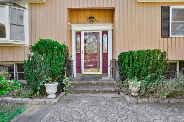 34 Merrimac Drive, Trumbull, CT 06611