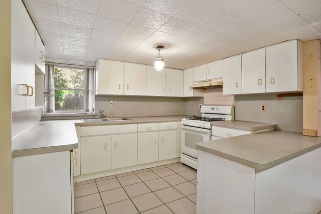 34 Merrimac Drive, Trumbull, CT 06611