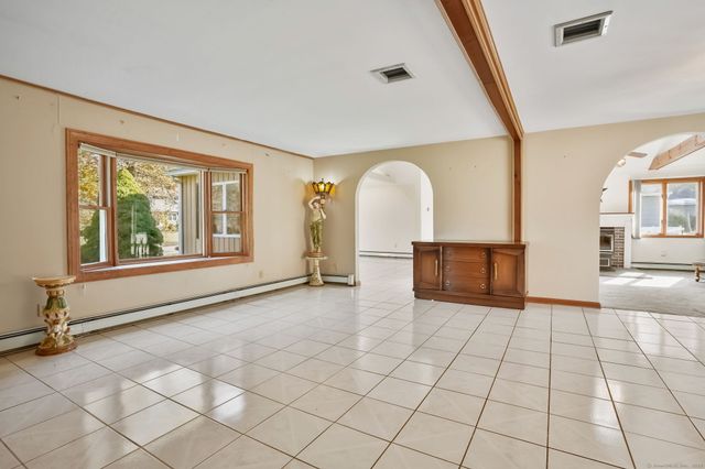 34 Merrimac Drive, Trumbull, CT 06611