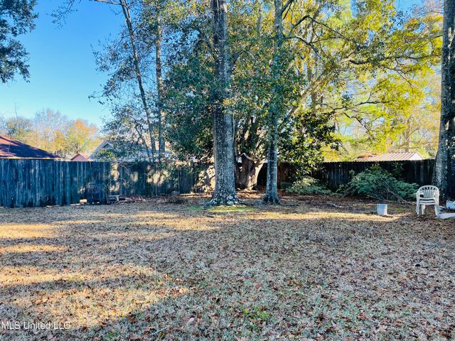 450 Annette Lane, D'iberville, MS 39540