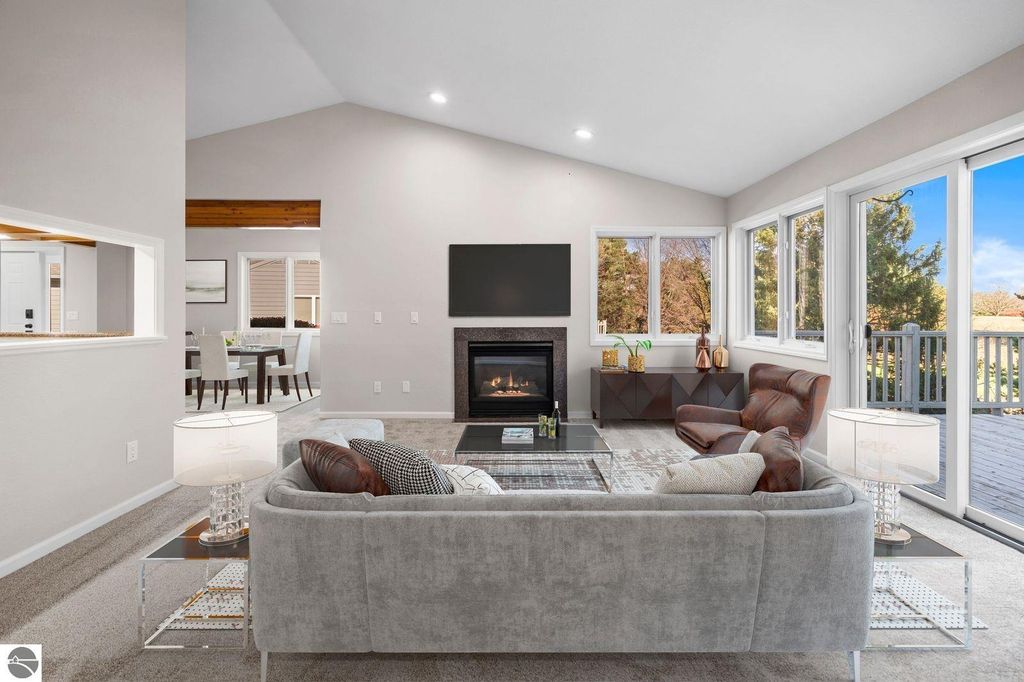 3756 Country Club Drive # 9, Traverse City, MI 49684