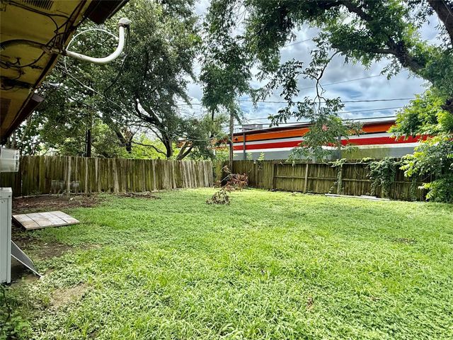 806 Shawnee Street, Houston, TX 77034