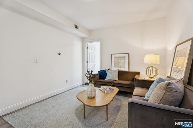 9 Wheeler Street, Montclair, NJ 07042