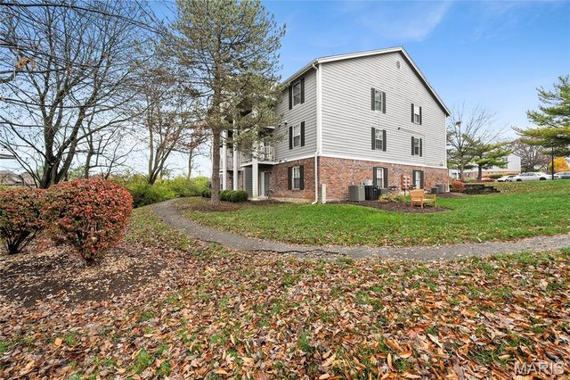 12800 Portulaca Drive F, St Louis, MO 63146