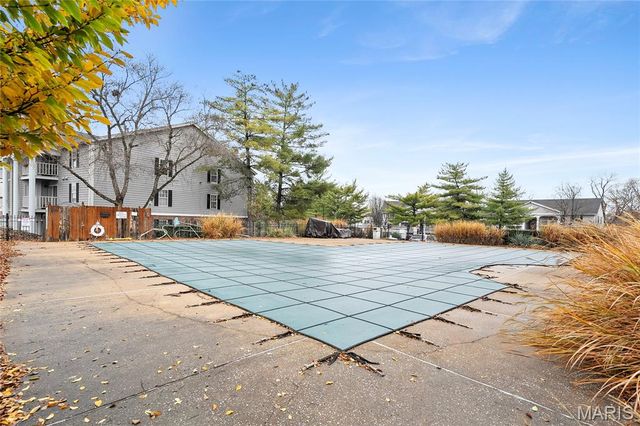 12800 Portulaca Drive F, St Louis, MO 63146