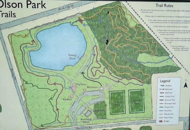 2782 S Knightsbridge Circle, Ann Arbor, MI 48105