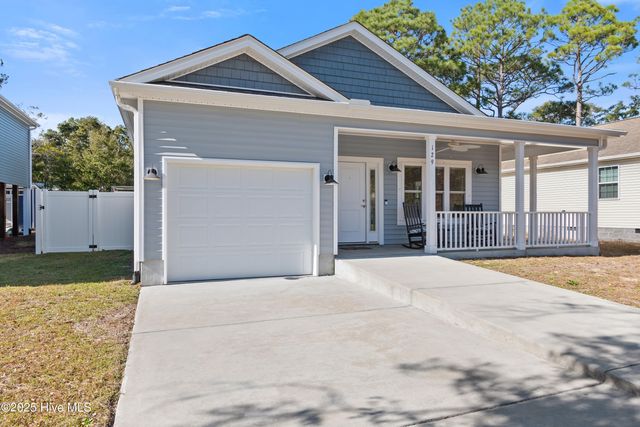 129 NW 8th Street, Oak Island, NC 28465