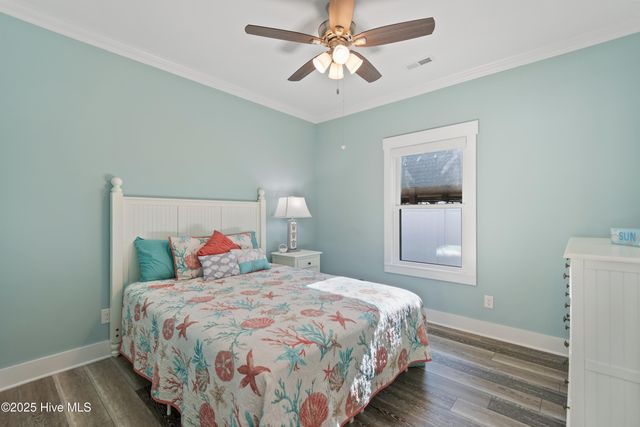 129 NW 8th Street, Oak Island, NC 28465