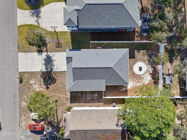 129 NW 8th Street, Oak Island, NC 28465