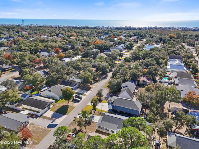 129 NW 8th Street, Oak Island, NC 28465