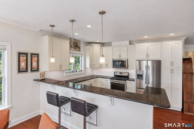 832 Brookside Court 832, Newtown, CT 06470