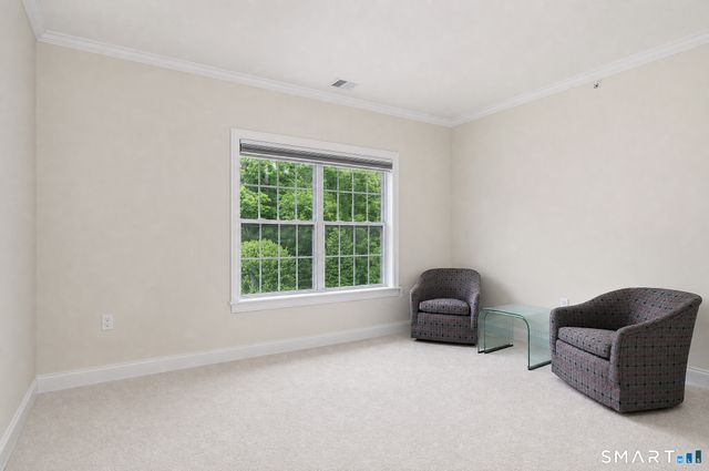 832 Brookside Court 832, Newtown, CT 06470