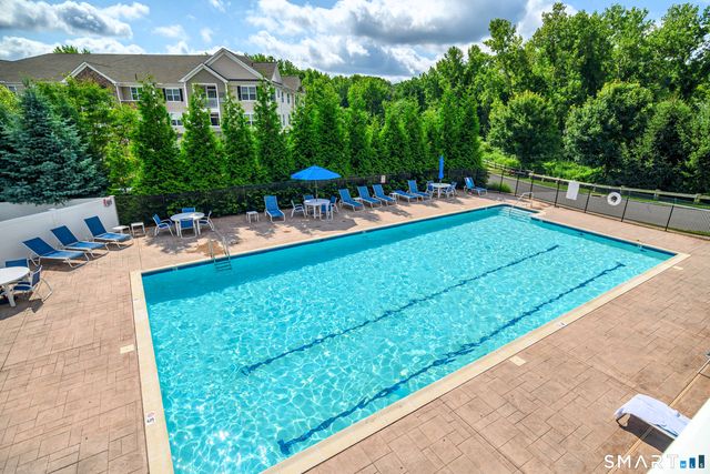 832 Brookside Court 832, Newtown, CT 06470