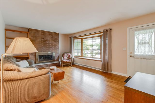 135 Lisa Lane, Yellow Springs Vlg, OH 45387
