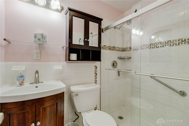 135 Lisa Lane, Yellow Springs Vlg, OH 45387