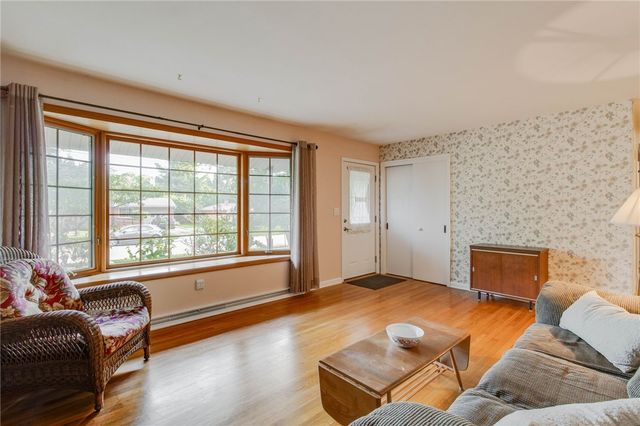 135 Lisa Lane, Yellow Springs Vlg, OH 45387
