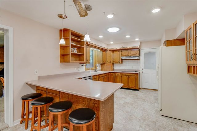 135 Lisa Lane, Yellow Springs Vlg, OH 45387