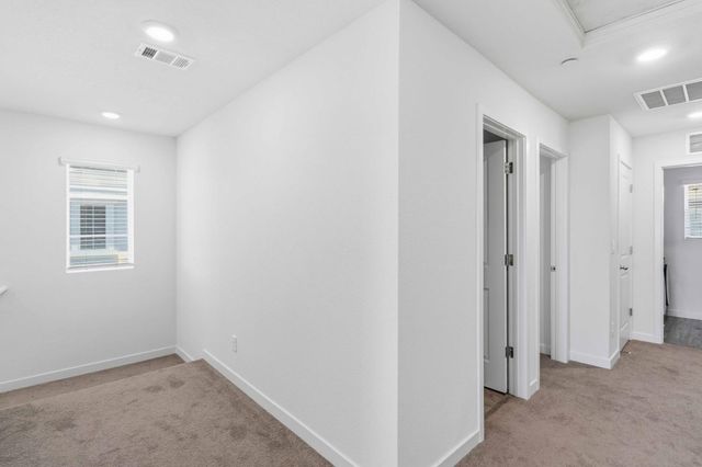 3305 America Dr, Lincoln, CA 95648
