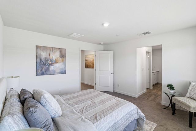 3305 America Dr, Lincoln, CA 95648