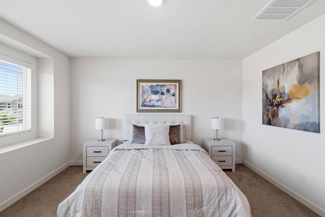 3305 America Dr, Lincoln, CA 95648