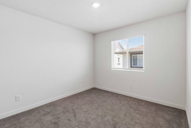3305 America Dr, Lincoln, CA 95648