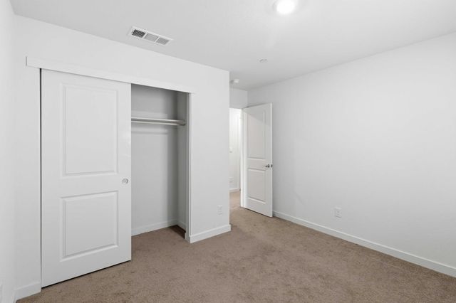3305 America Dr, Lincoln, CA 95648