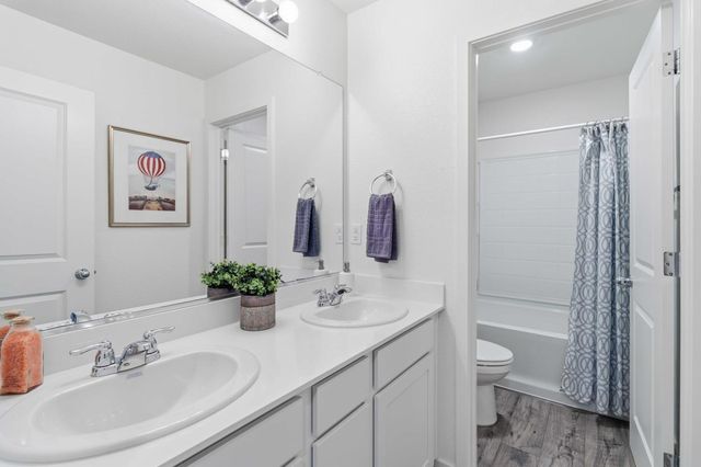 3305 America Dr, Lincoln, CA 95648