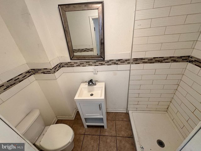 2050 REED ST, Philadelphia, PA 19146