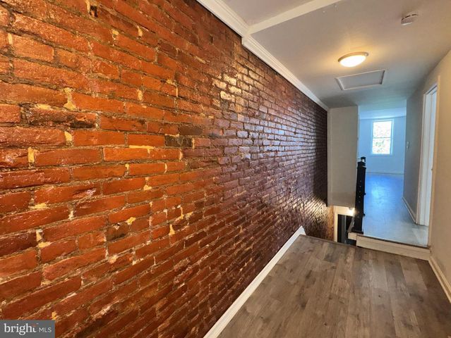 2050 REED ST, Philadelphia, PA 19146