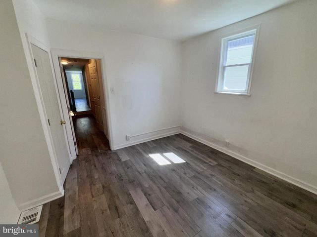2050 REED ST, Philadelphia, PA 19146