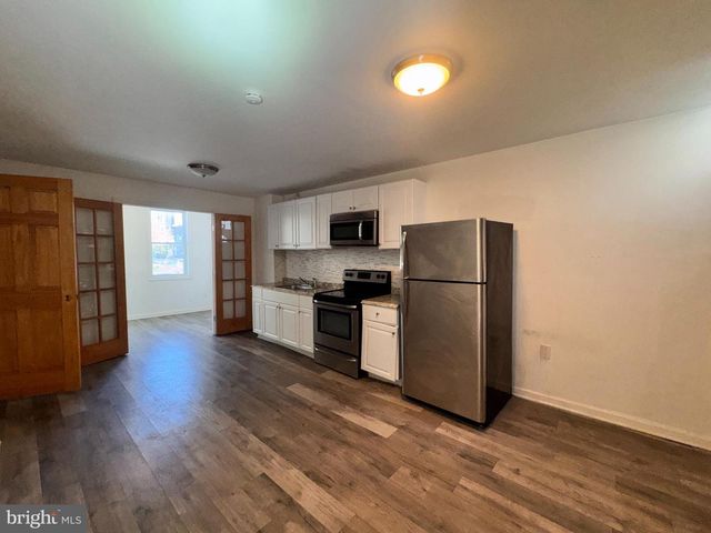 2050 REED ST, Philadelphia, PA 19146