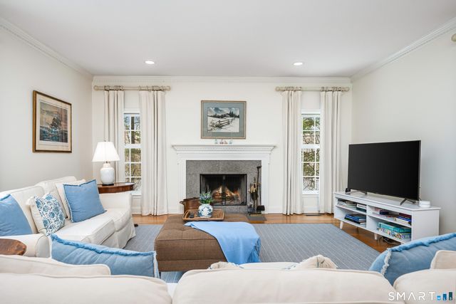 43 Phillips Lane, Darien, CT 06820