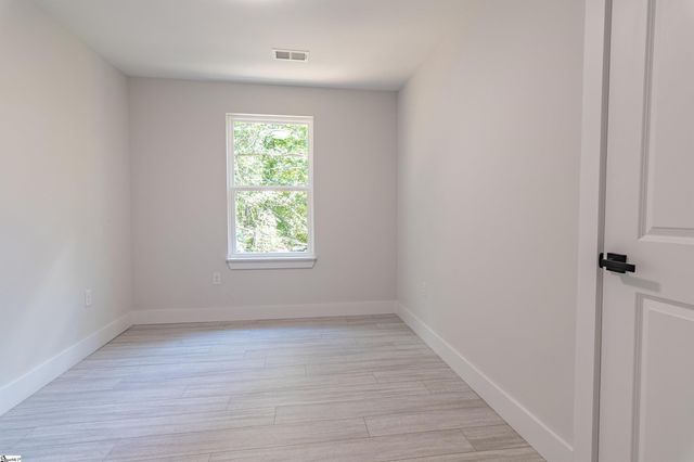 121 A & B Brookmeade Drive, Anderson, SC 29621