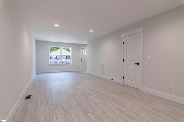 121 A & B Brookmeade Drive, Anderson, SC 29621